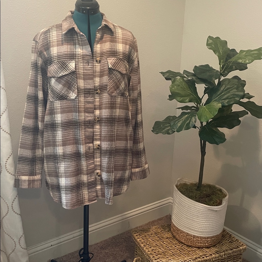beachlunchlounge Plaid Button-Up Flannel Jacket with Front Pockets